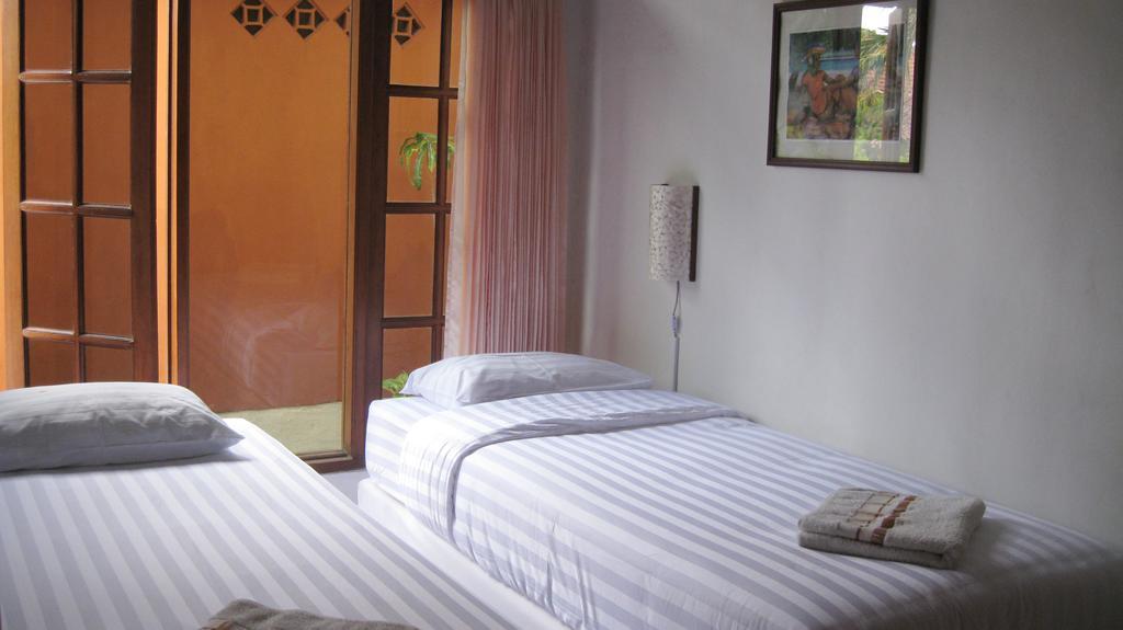 Keyani Bungalows Lovina Rom bilde